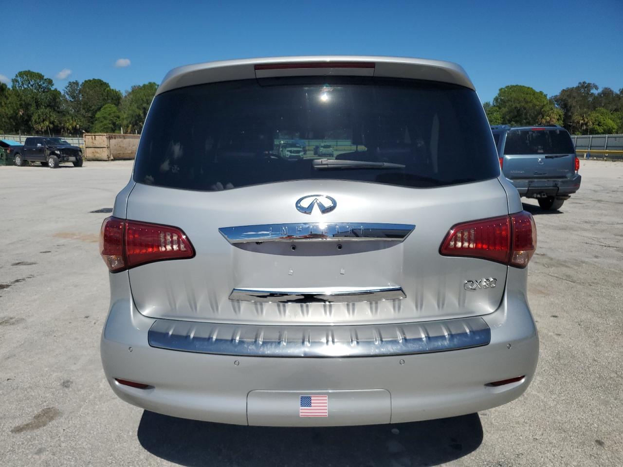 2016 INFINITI QX80