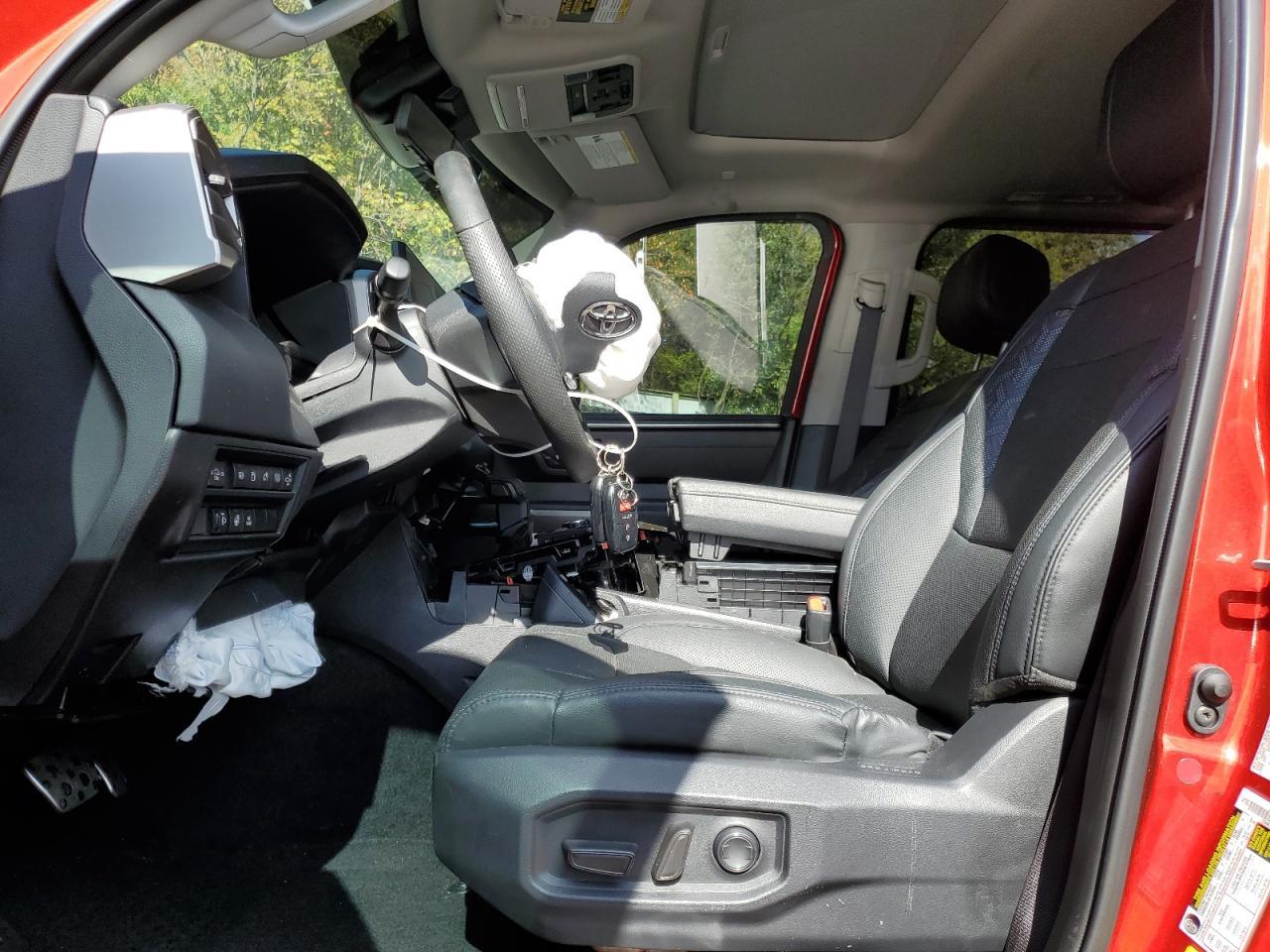 2024 TOYOTA Sequoia