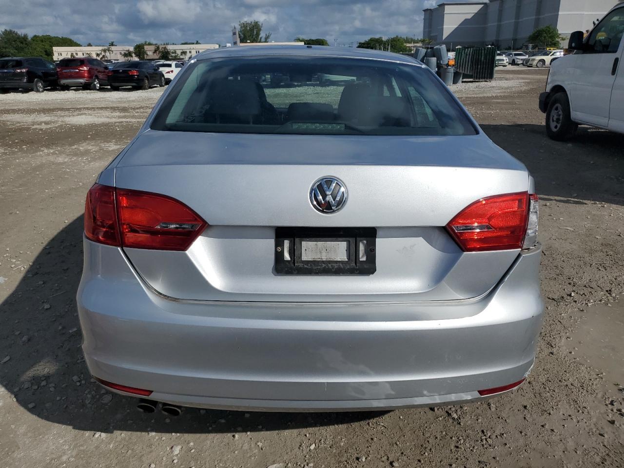 2014 VOLKSWAGEN JETTA