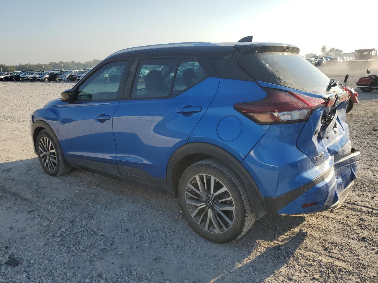 2021 NISSAN KICKS