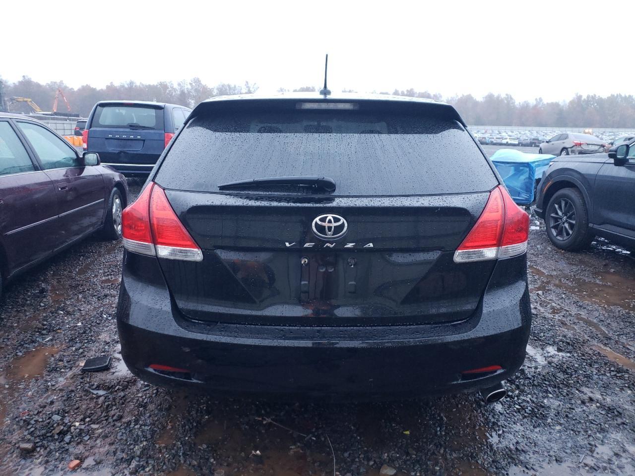 2010 TOYOTA VENZA
