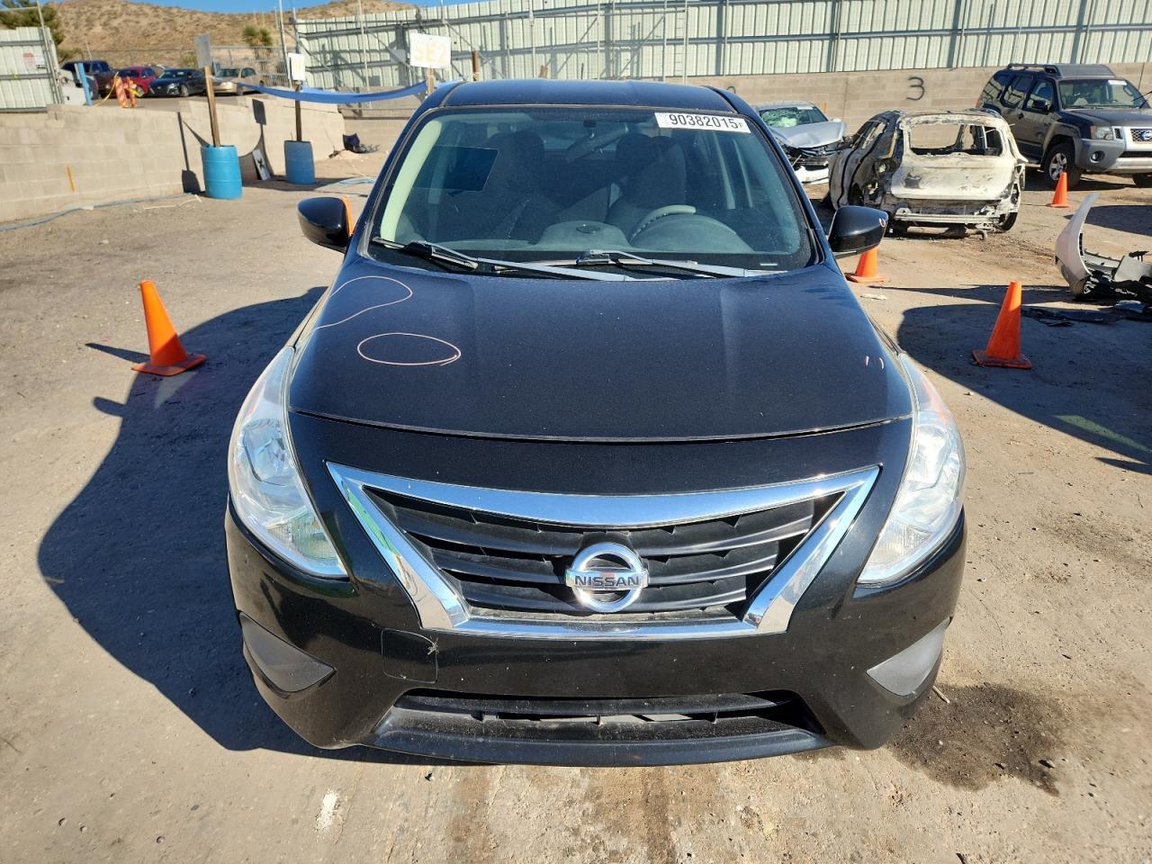 2017 NISSAN VERSA