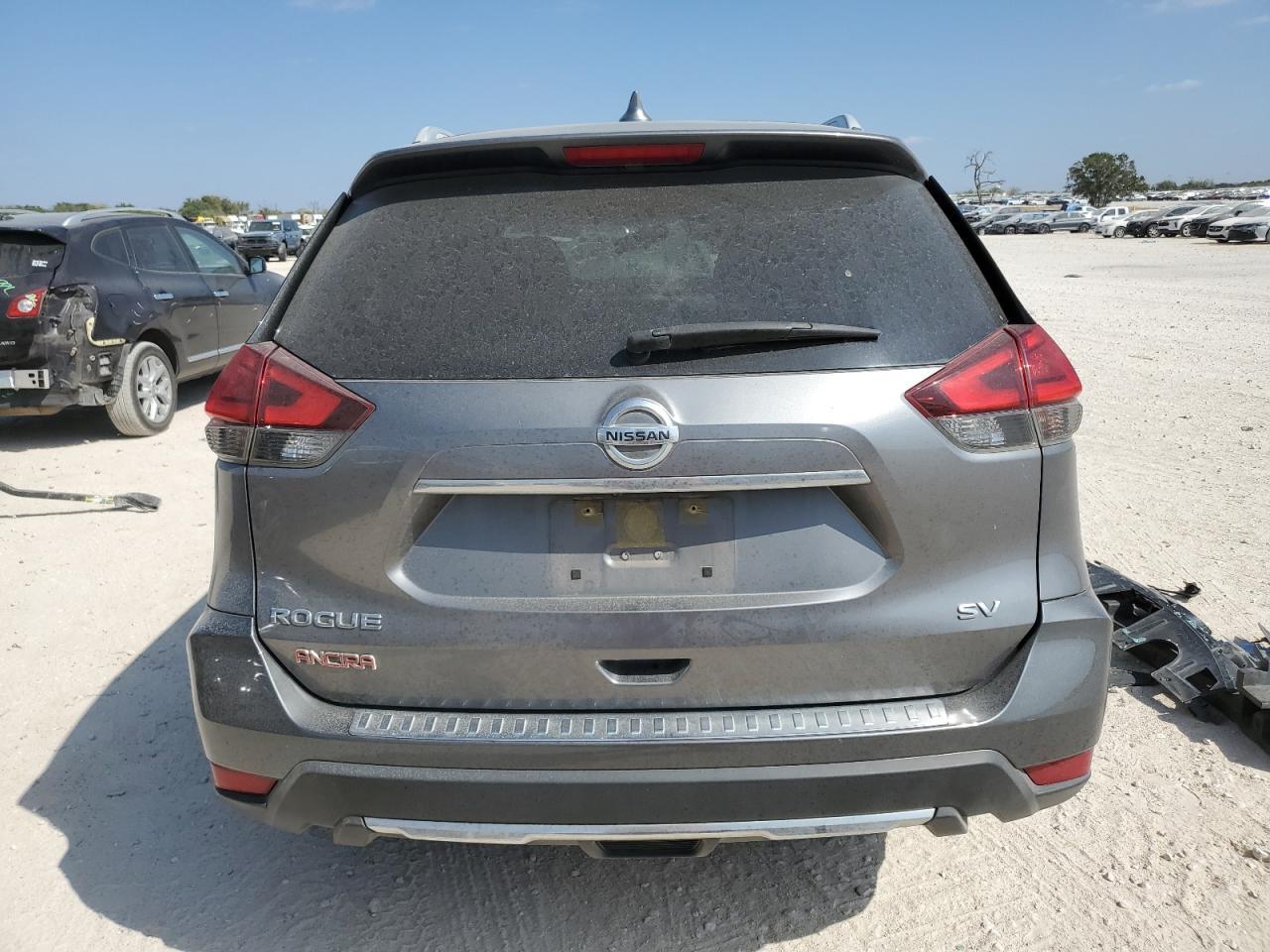 2017 NISSAN ROGUE