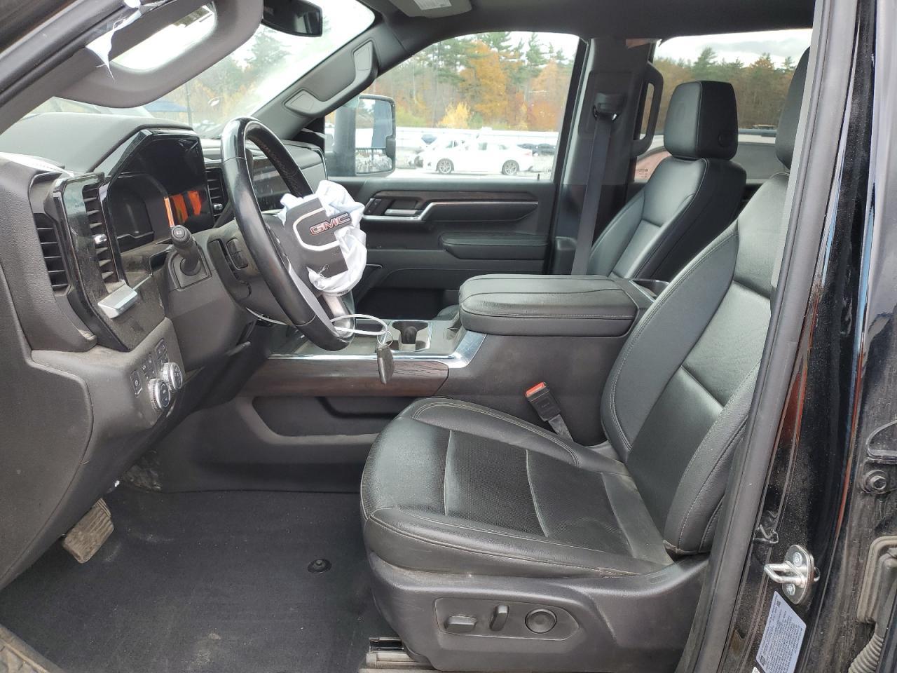 2024 GMC Sierra