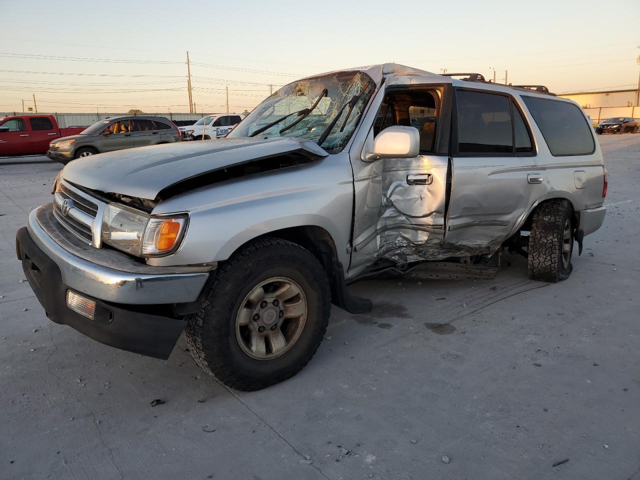 2000 TOYOTA 4Runner