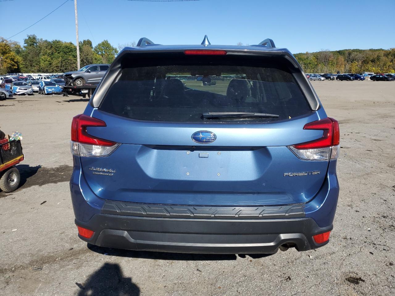 2021 SUBARU FORESTER