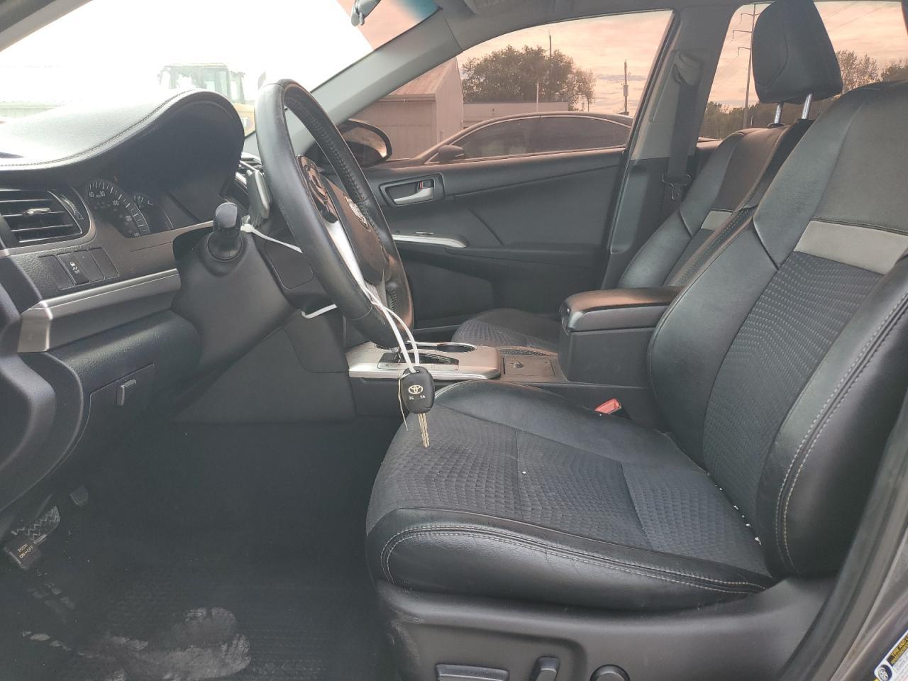 2014 TOYOTA CAMRY