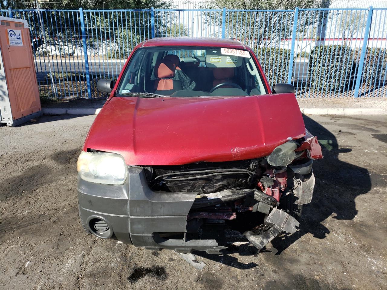 2005 FORD ESCAPE
