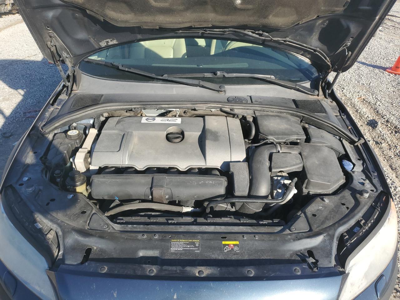 2008 VOLVO XC70