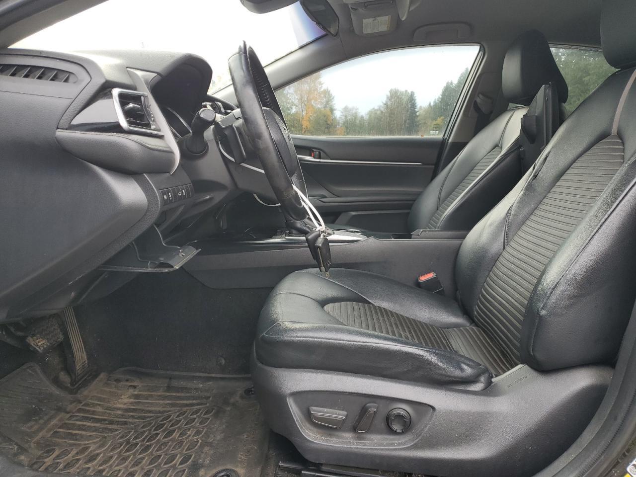 2018 TOYOTA CAMRY