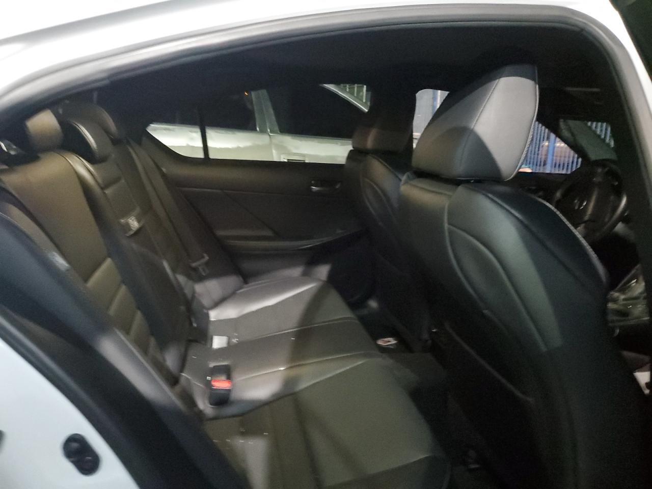 2024 LEXUS Is