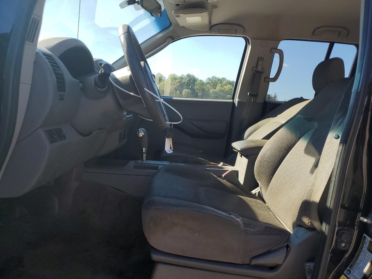 2010 NISSAN Frontier