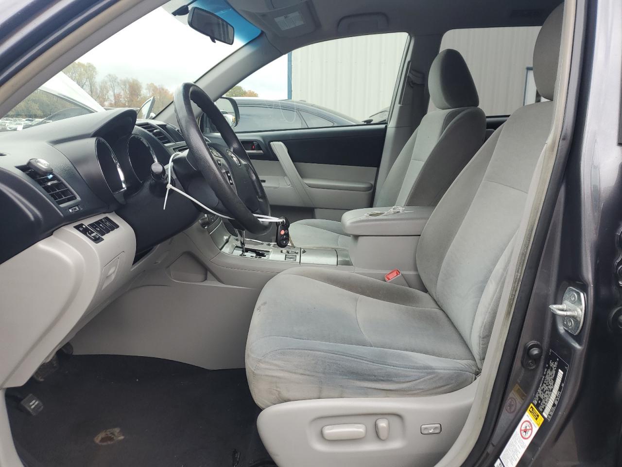2013 TOYOTA HIGHLANDER