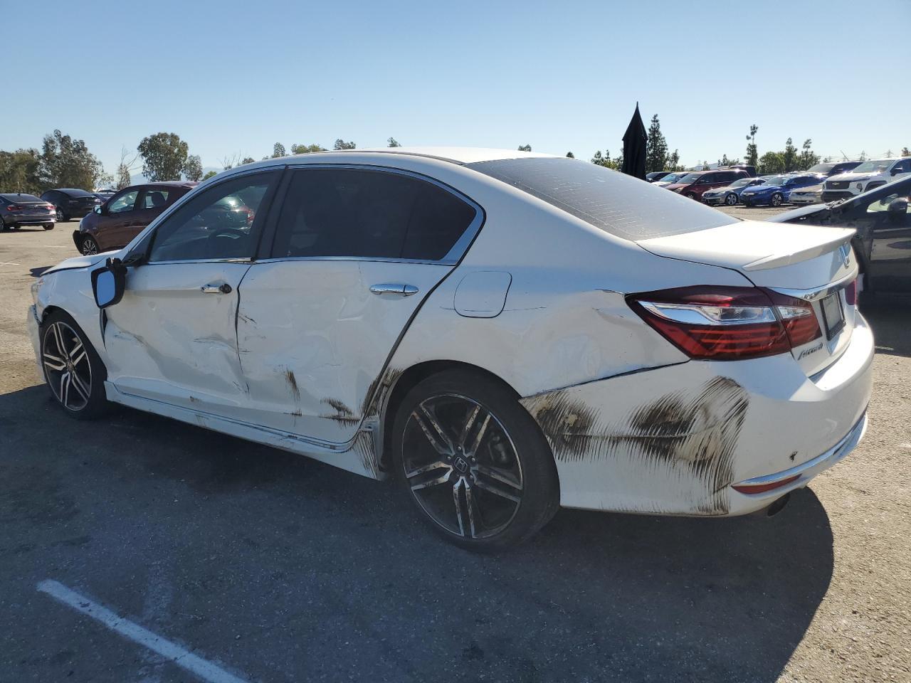 2017 HONDA ACCORD