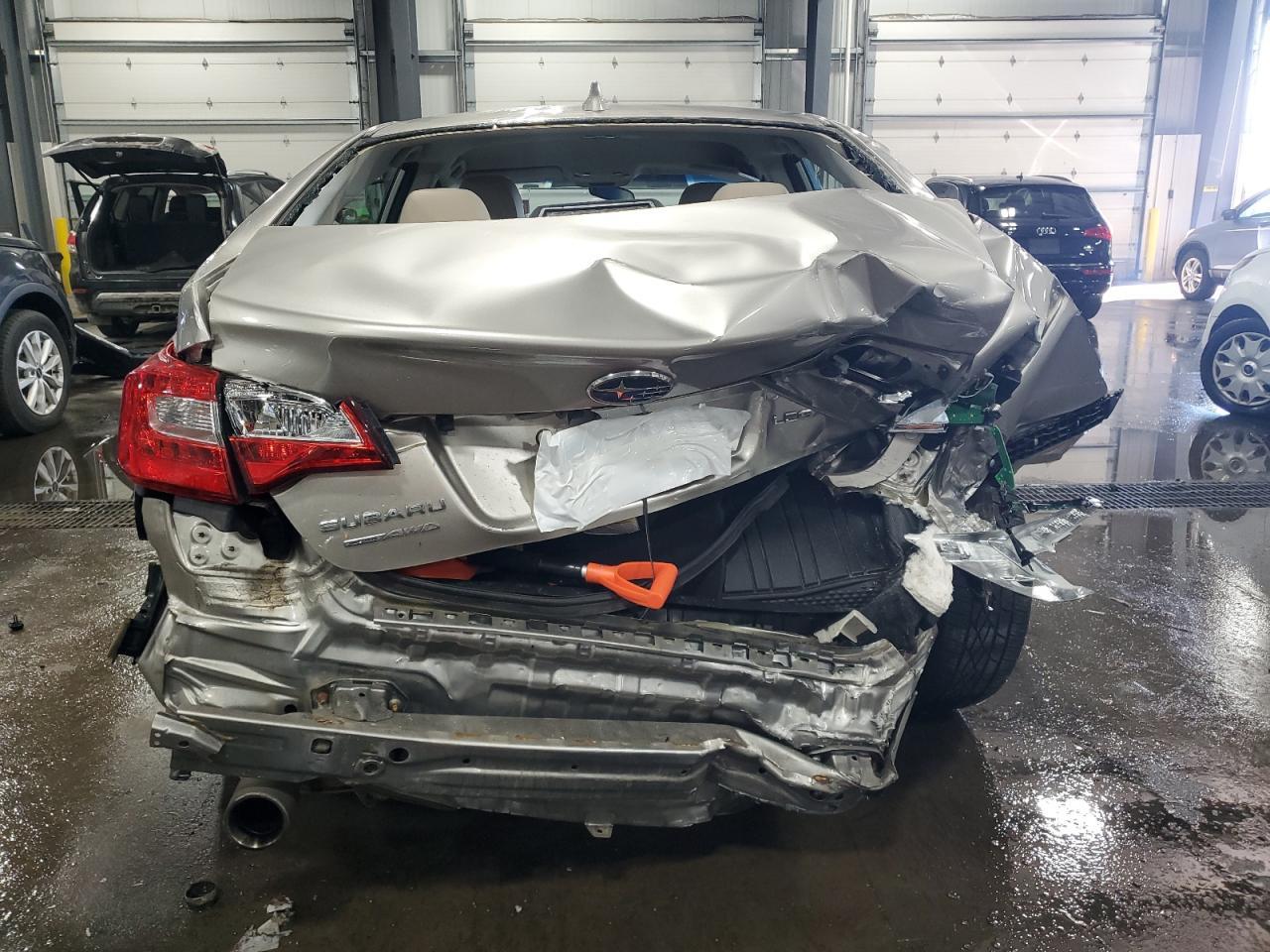 2016 SUBARU Legacy