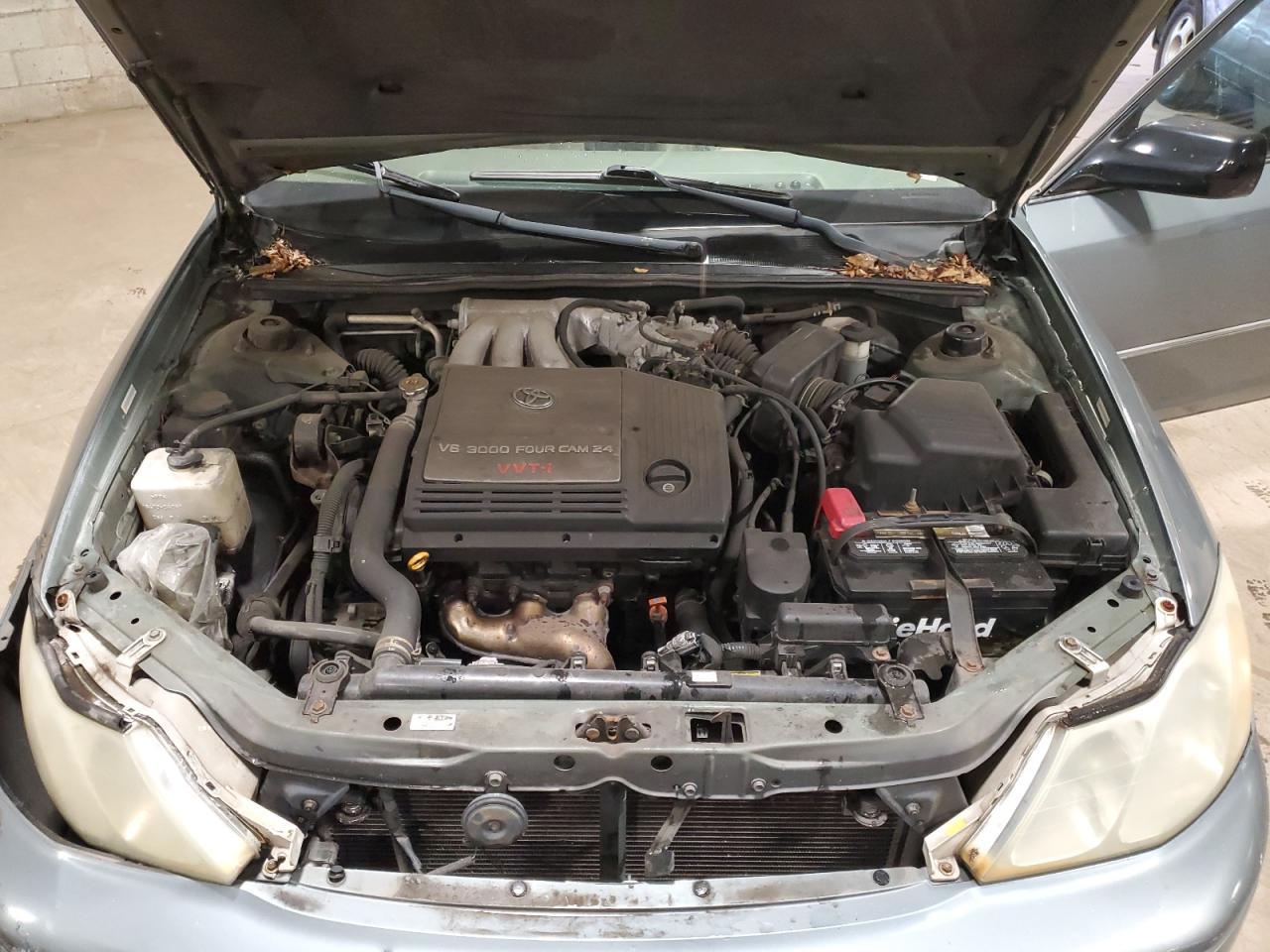 2004 TOYOTA Avalon