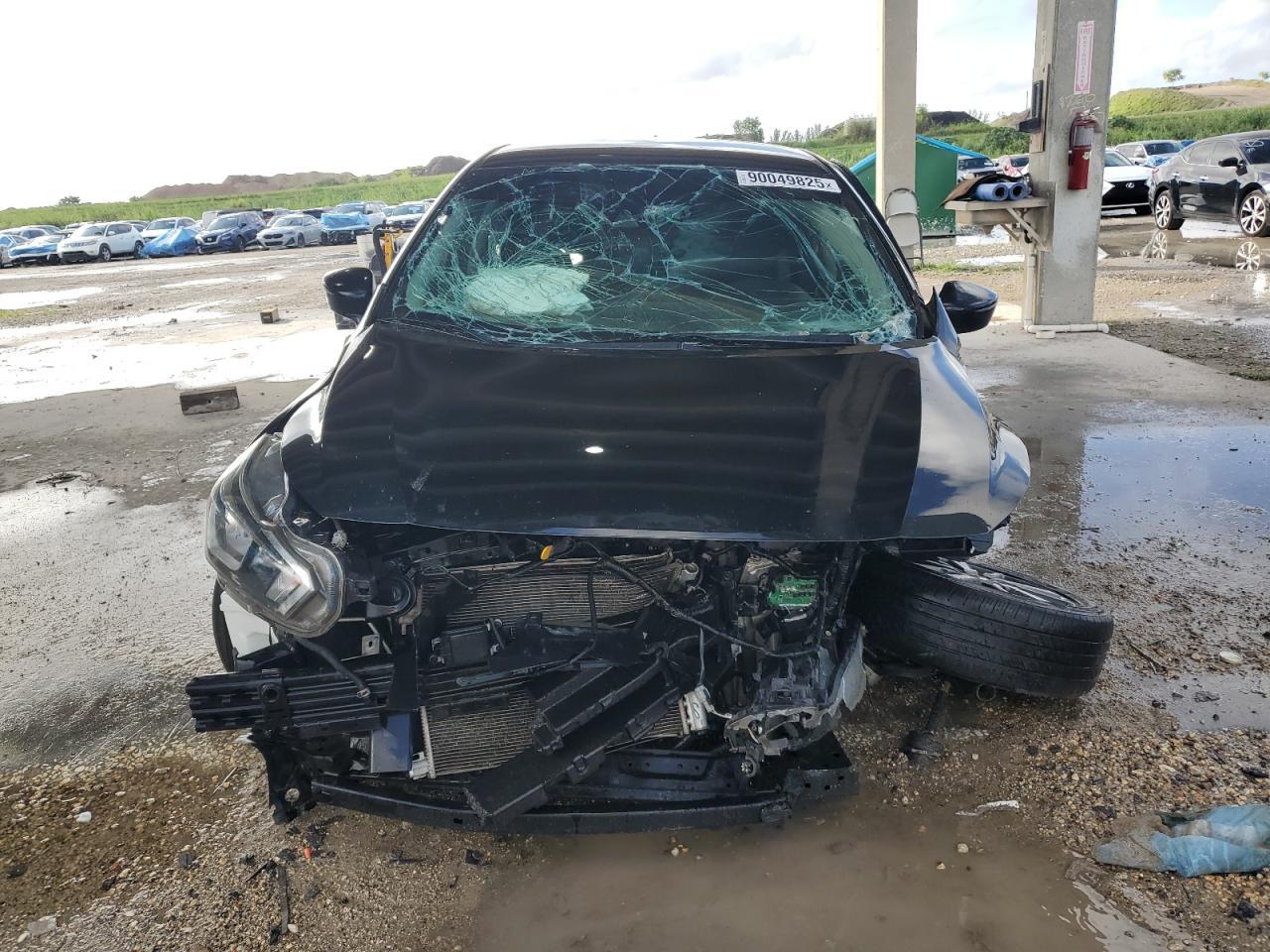 2021 NISSAN VERSA