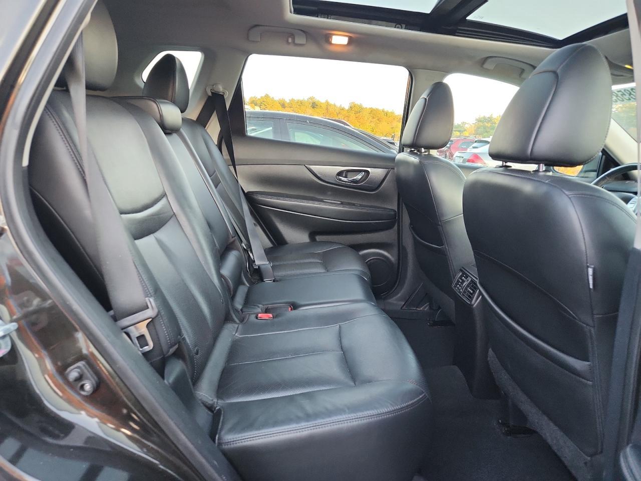 2015 NISSAN ROGUE