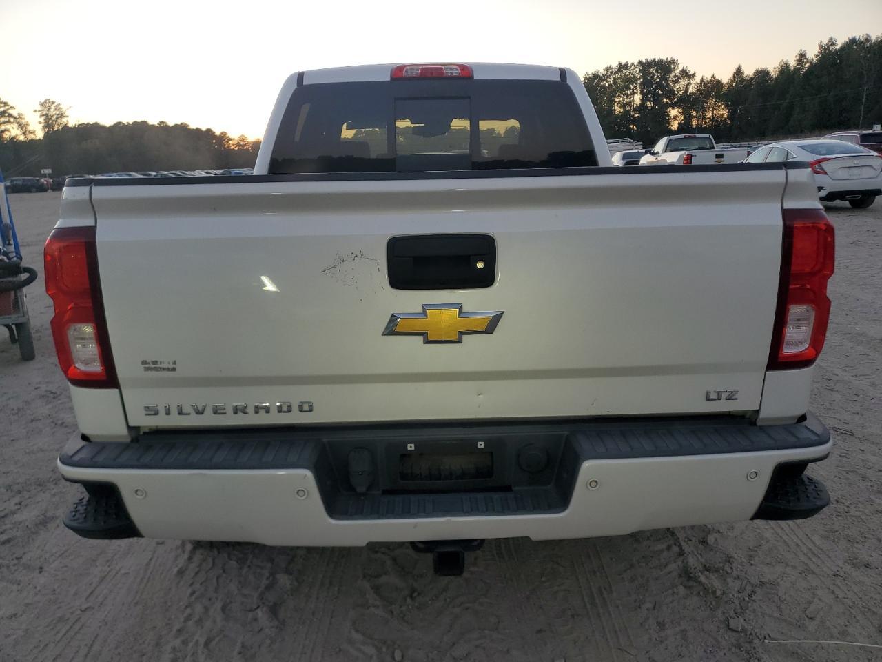 2017 CHEVROLET Silverado