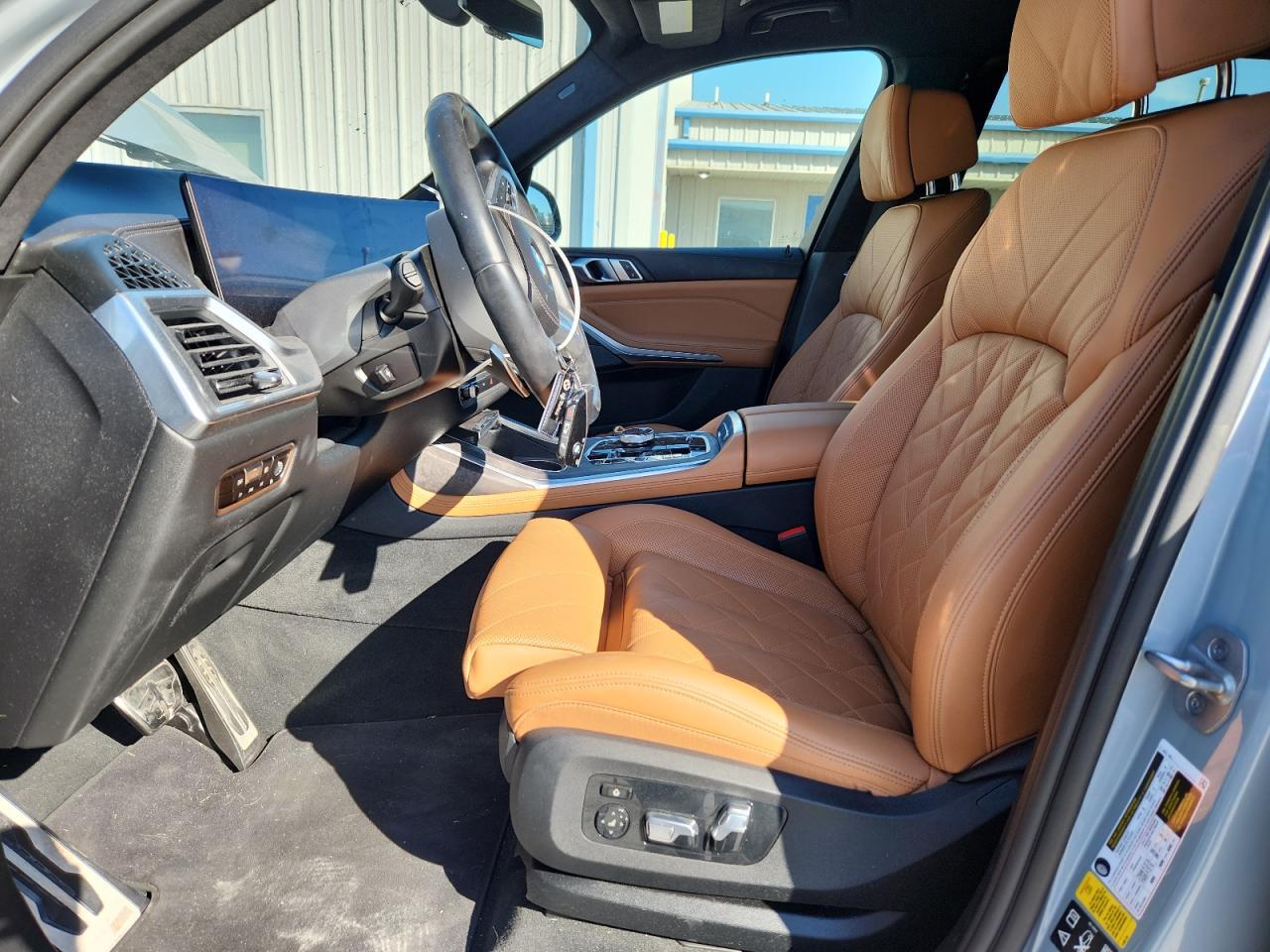 2023 BMW X7