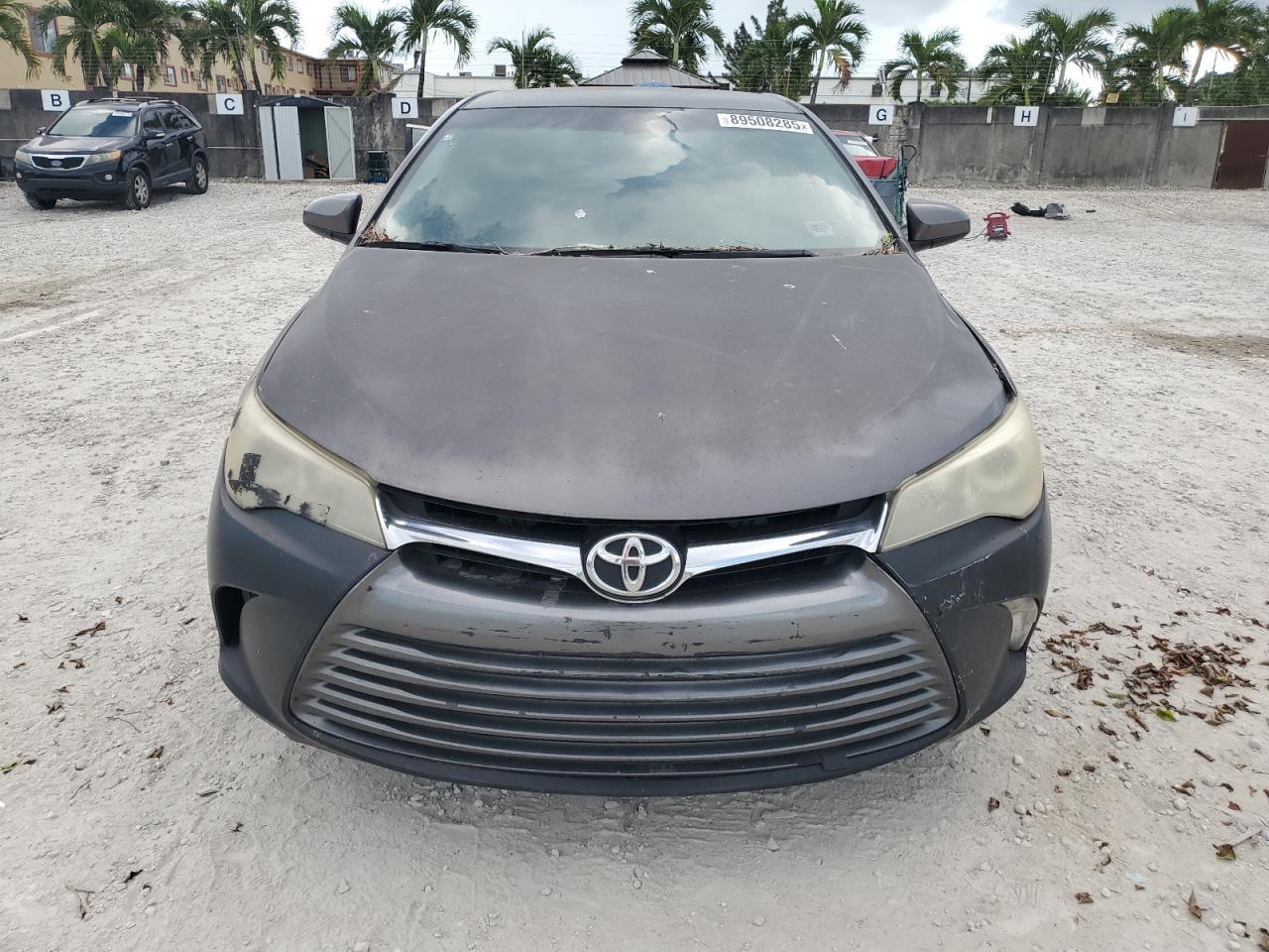 2016 TOYOTA CAMRY
