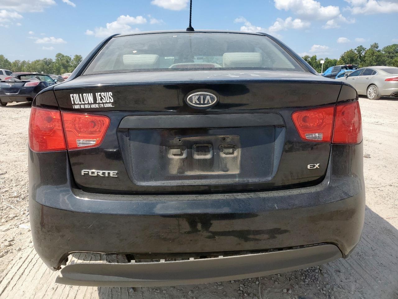 2010 KIA FORTE