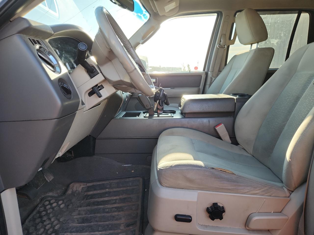 2010 FORD Expedition