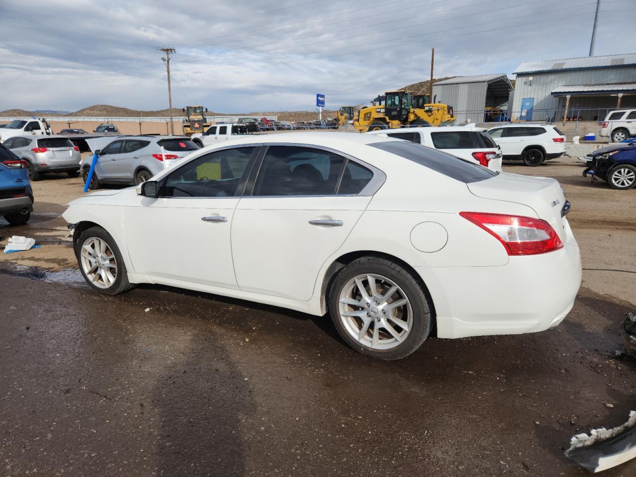 2011 NISSAN Maxima