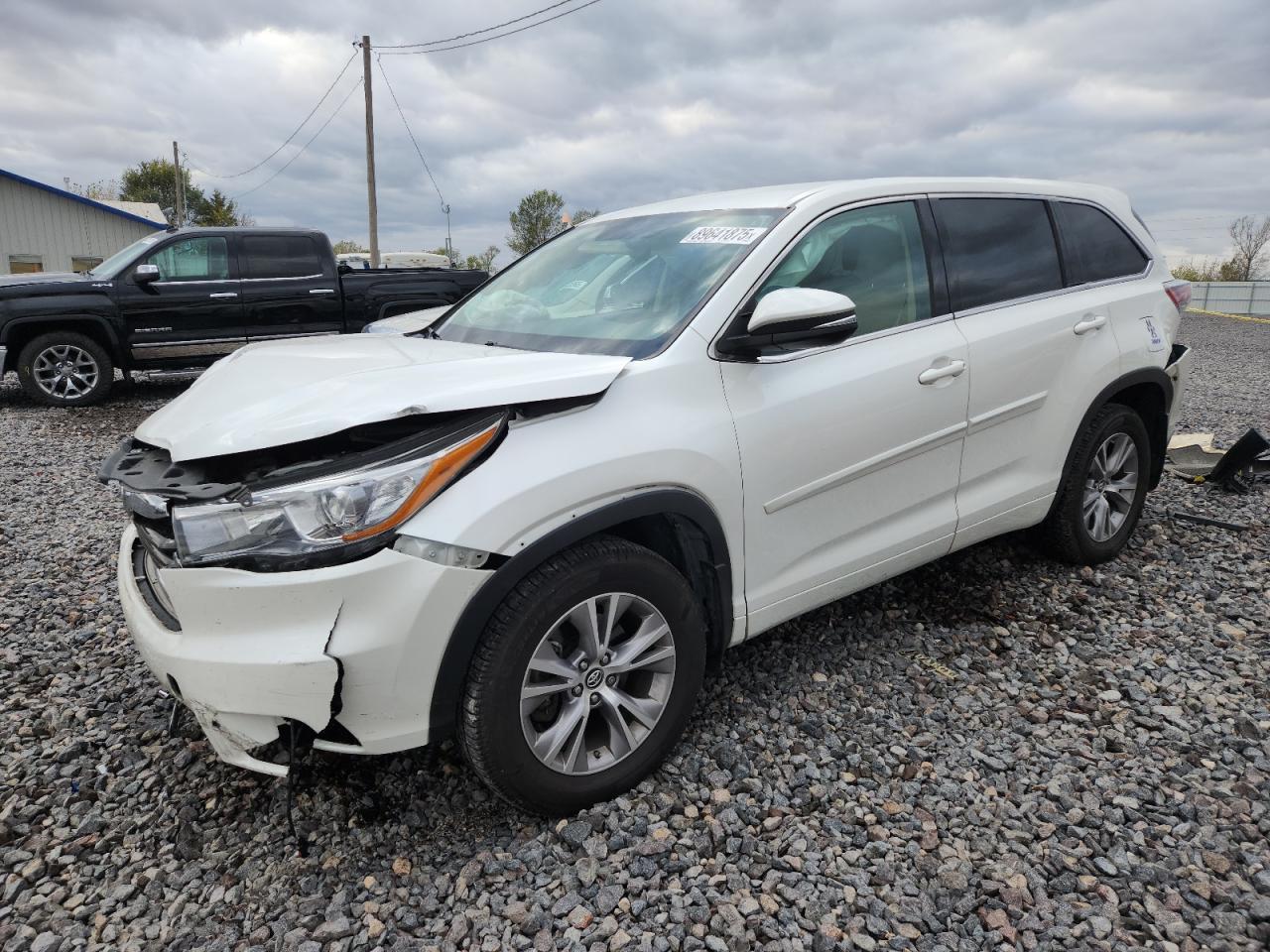 2016 TOYOTA HIGHLANDER
