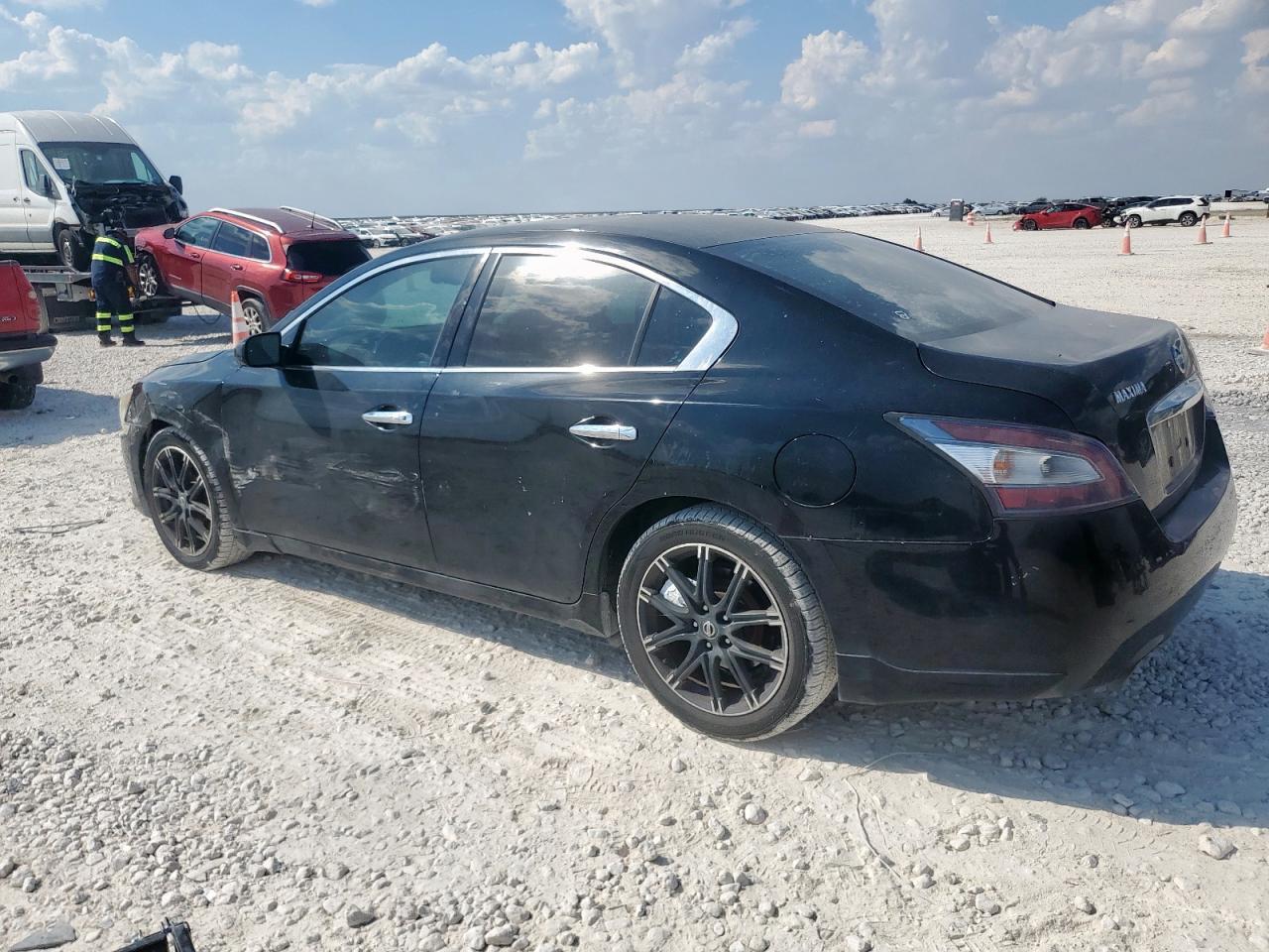 2013 NISSAN Maxima