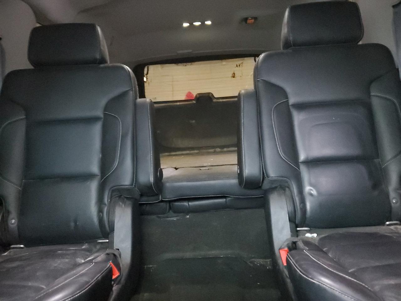 2016 CHEVROLET Suburban