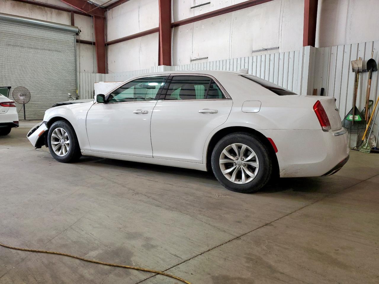 2016 CHRYSLER 300