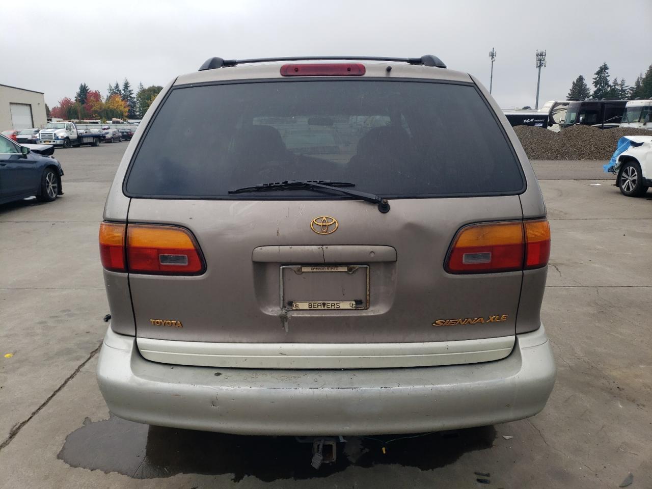 1998 TOYOTA SIENNA