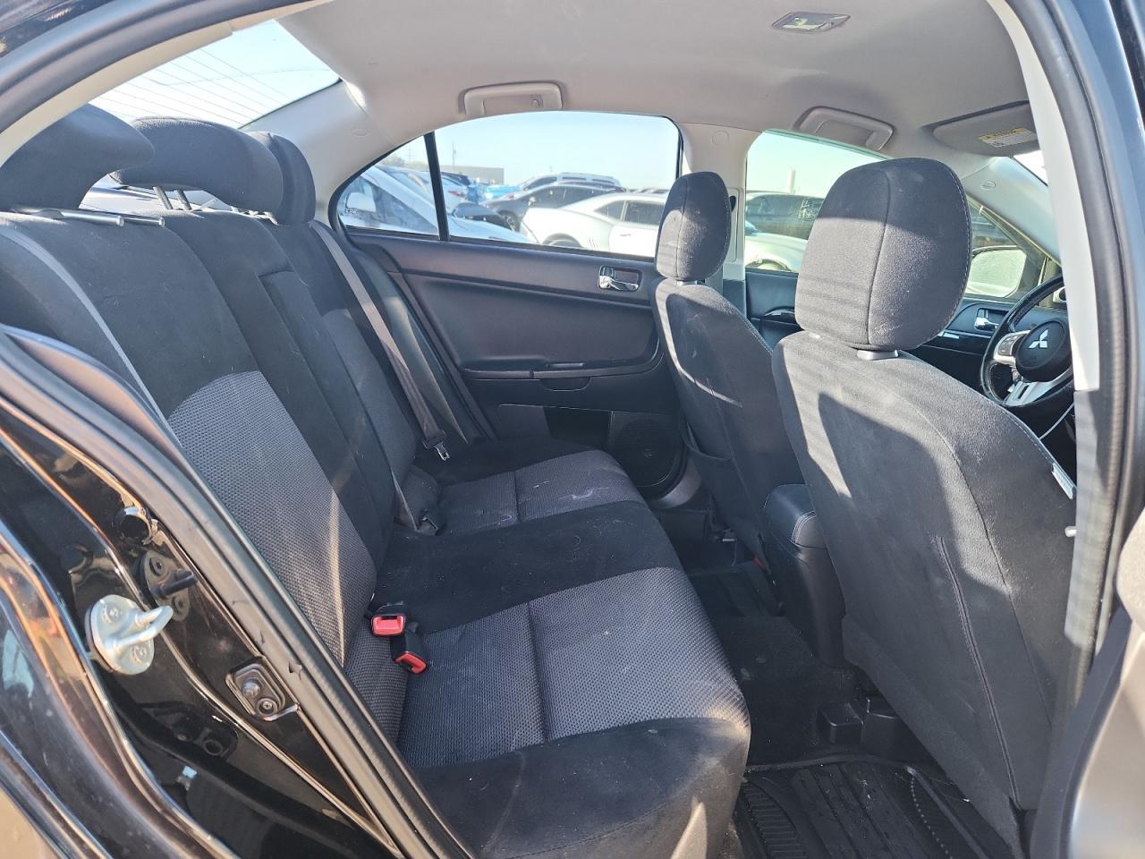 2015 MITSUBISHI LANCER