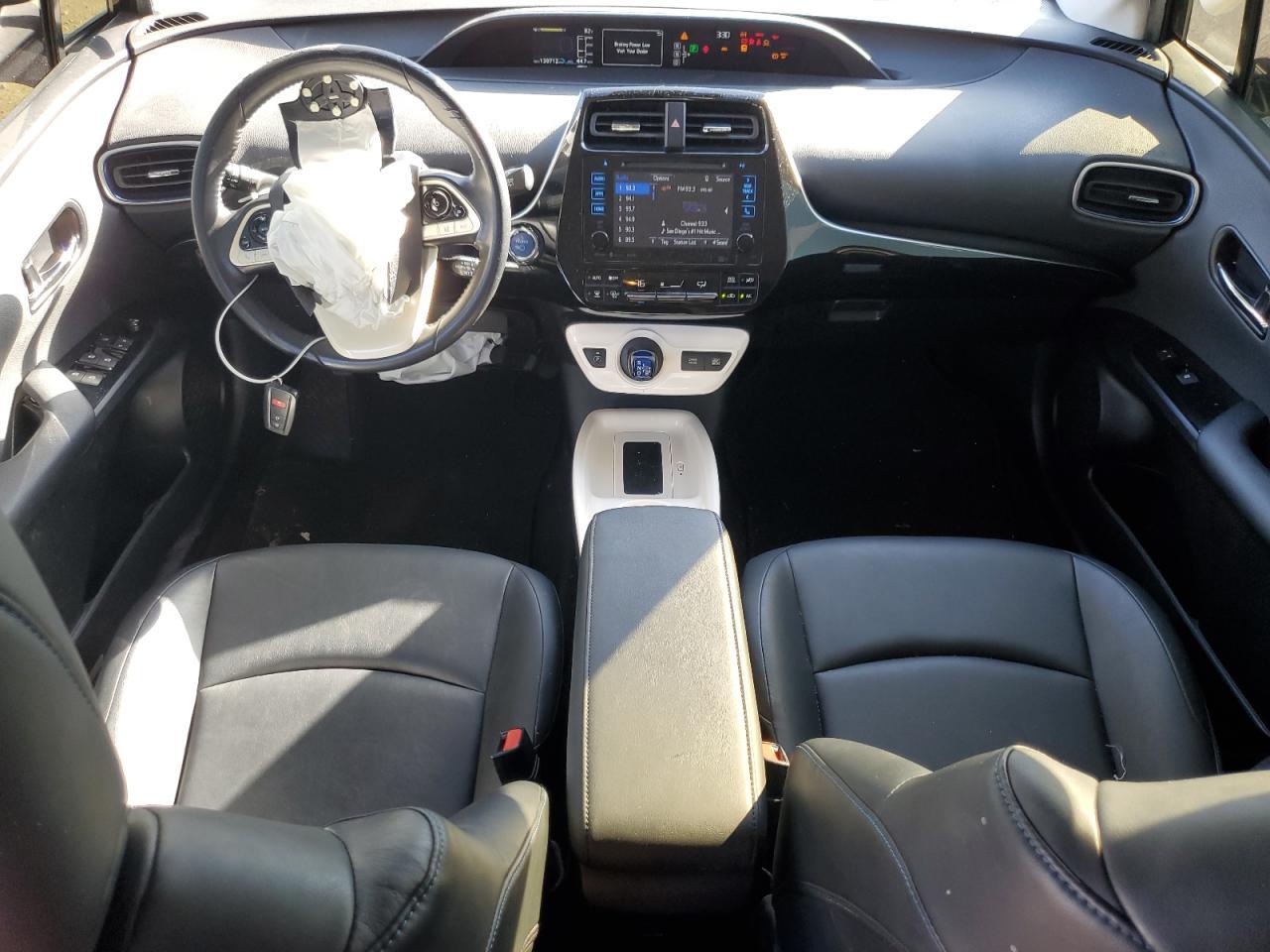 2016 TOYOTA PRIUS