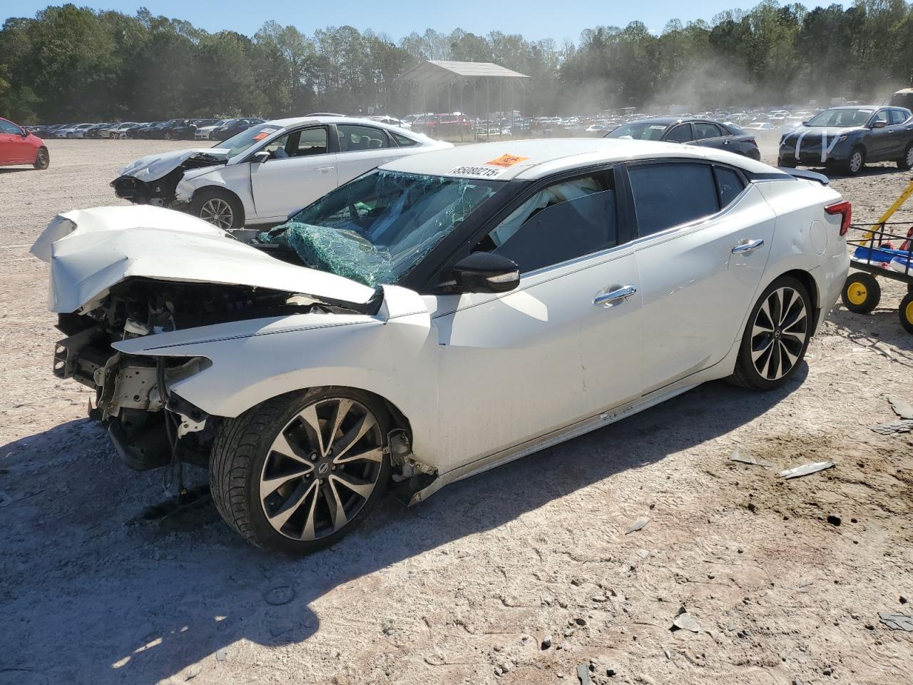2016 NISSAN Maxima