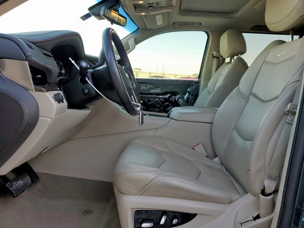 2019 CADILLAC Escalade ESV