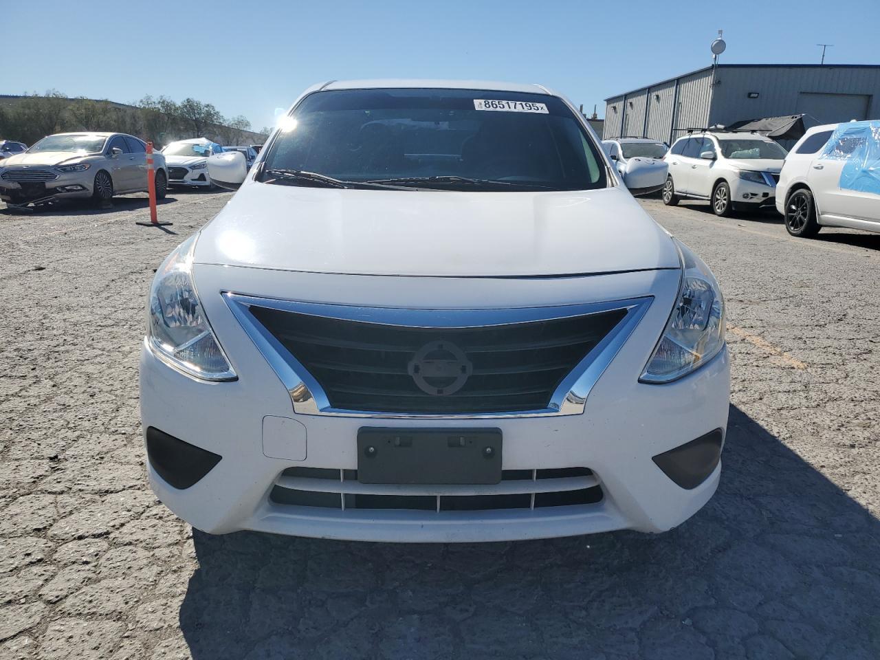 2017 NISSAN VERSA