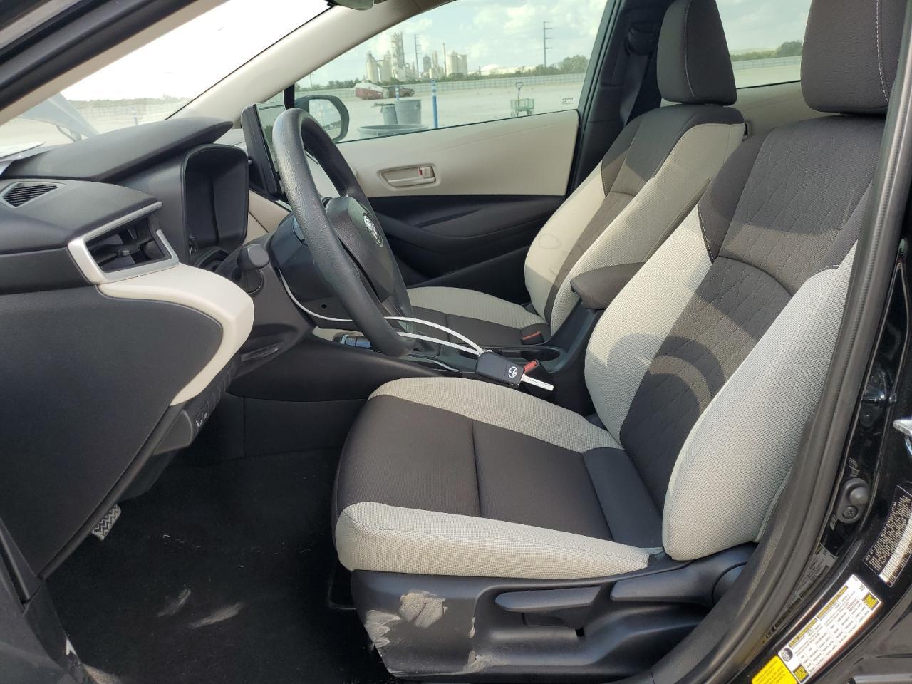 2025 TOYOTA COROLLA