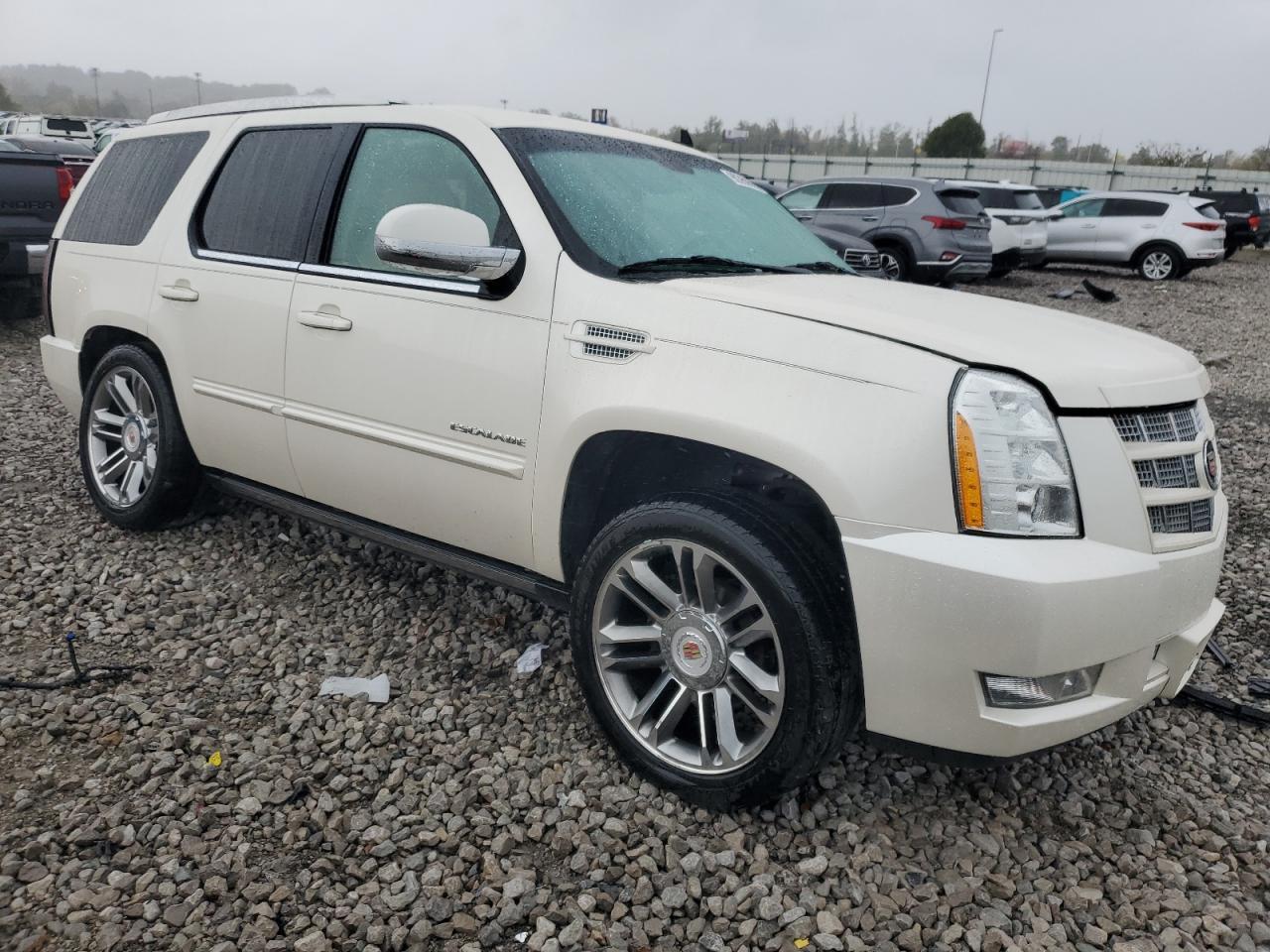 2013 CADILLAC ESCALADE