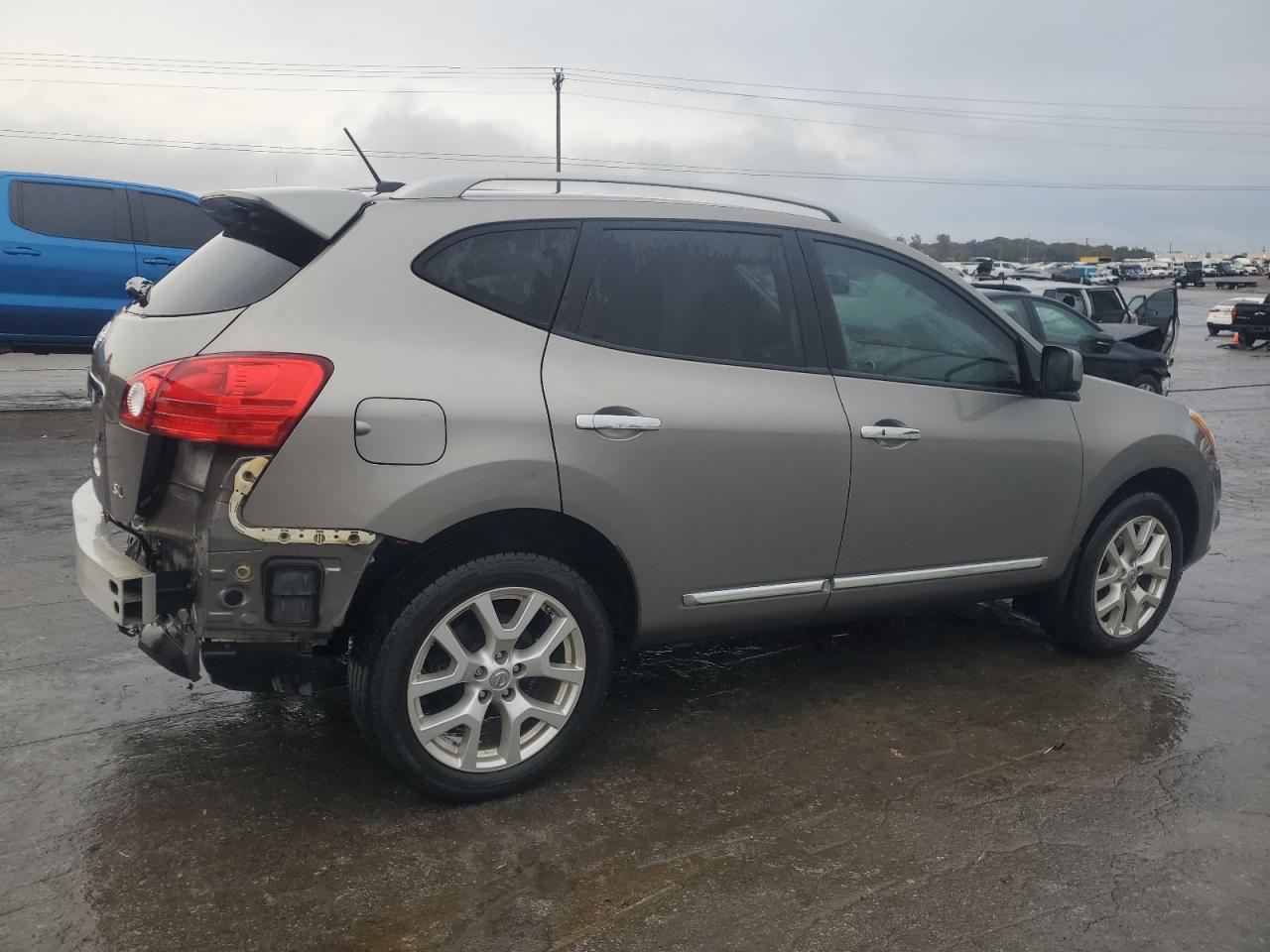 2011 NISSAN ROGUE