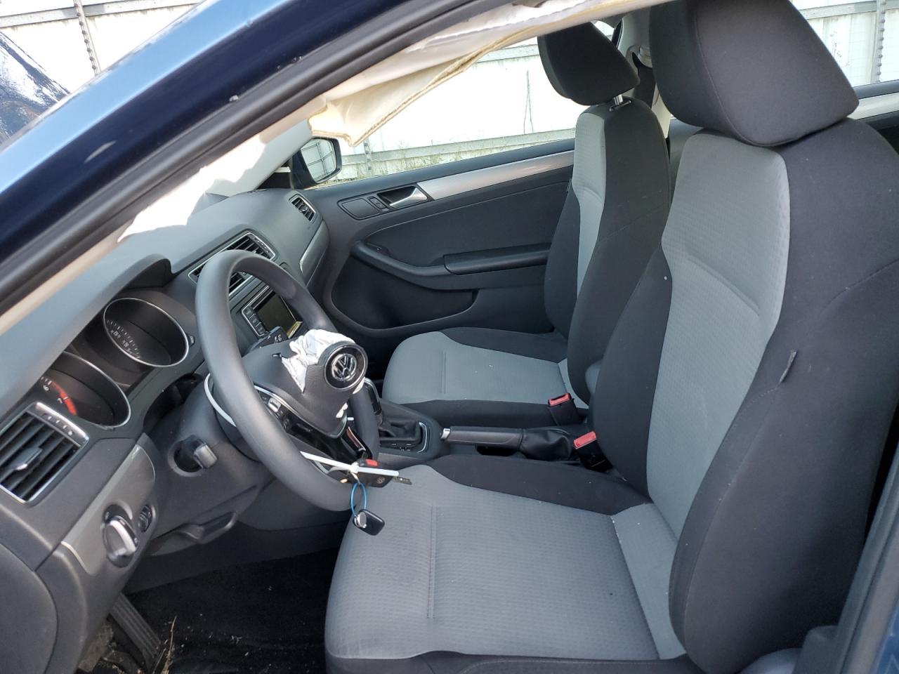 2017 VOLKSWAGEN JETTA