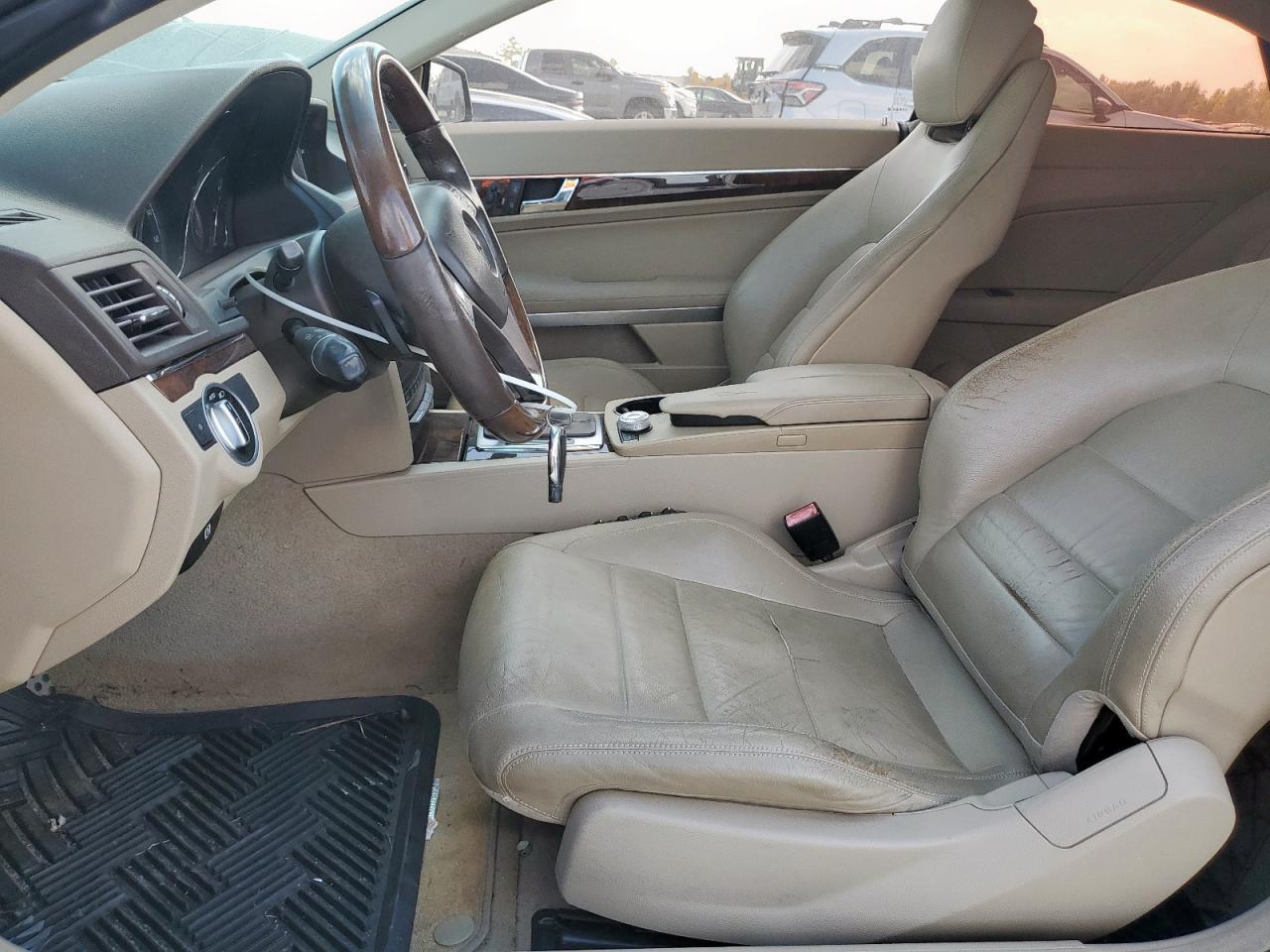 2012 MERCEDES-BENZ E-Class