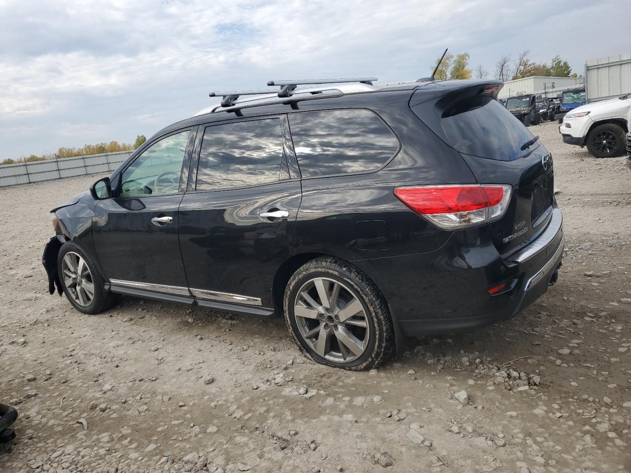 2015 NISSAN PATHFINDER