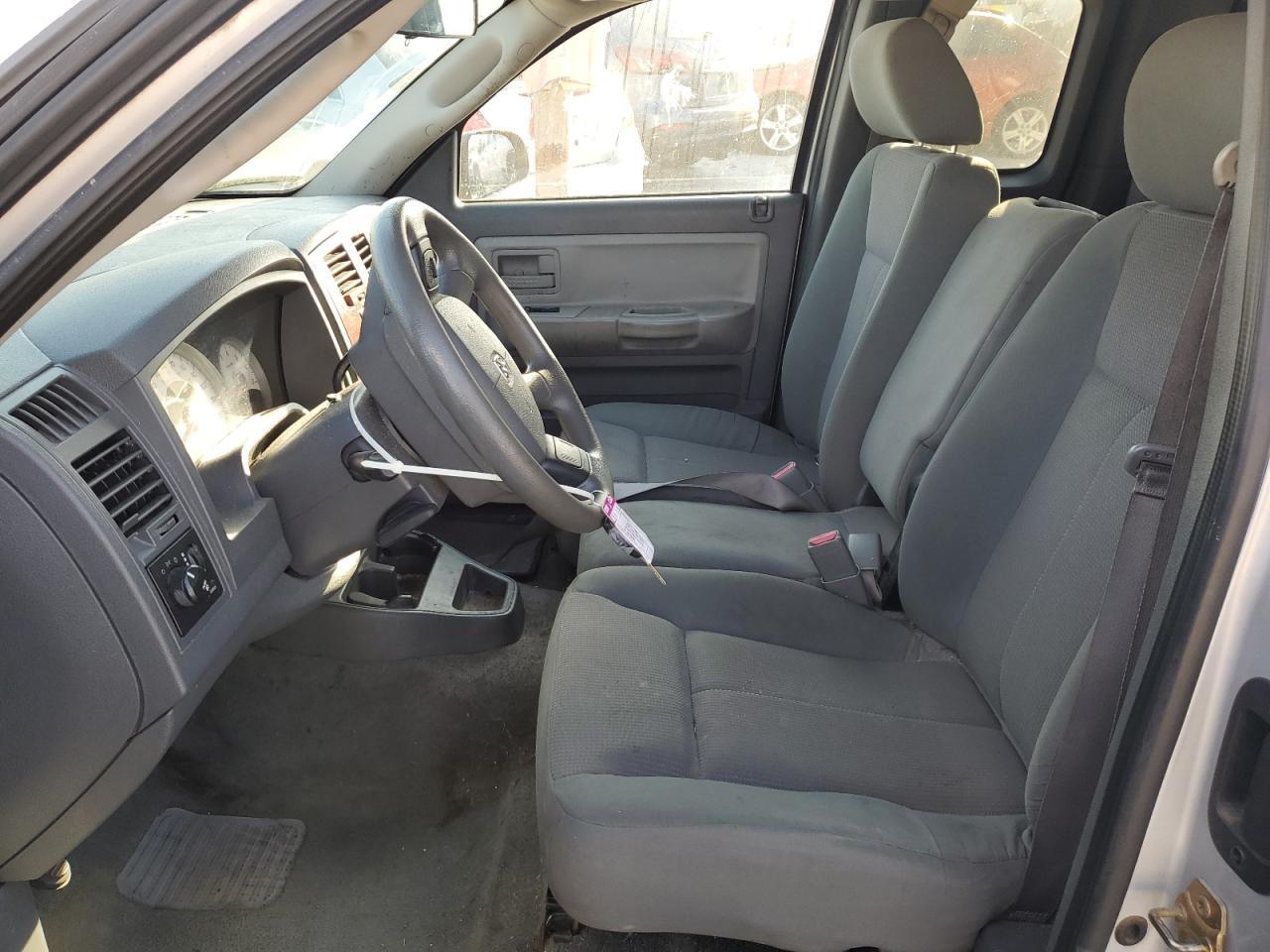2005 DODGE Dakota