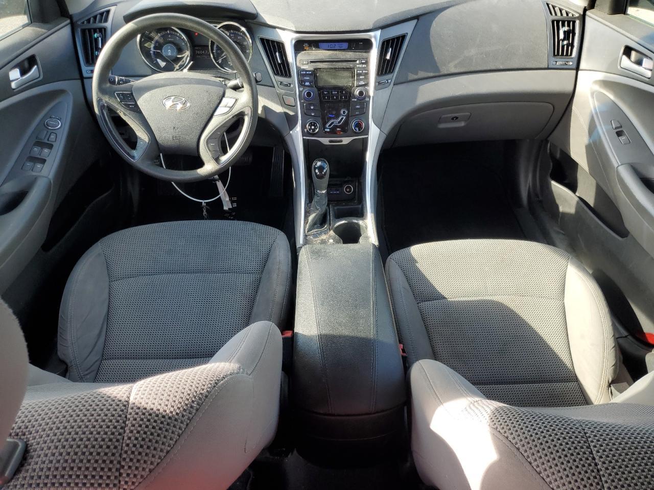 2012 HYUNDAI SONATA