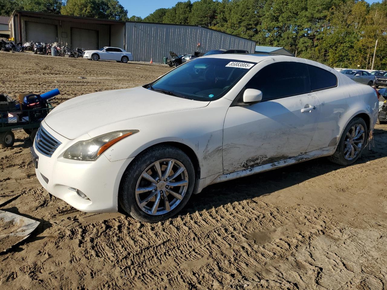 2011 INFINITI G37