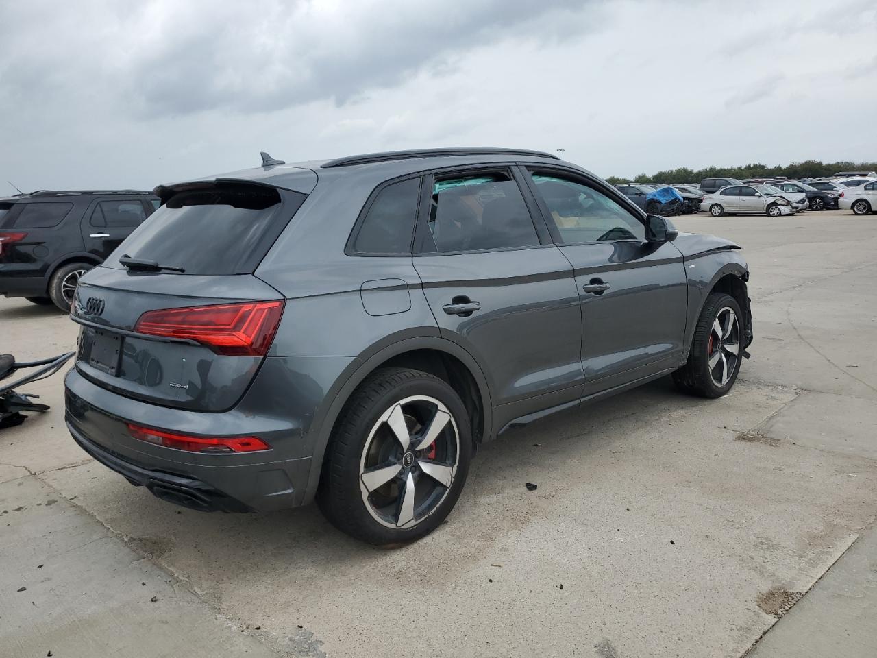 2024 AUDI Q5