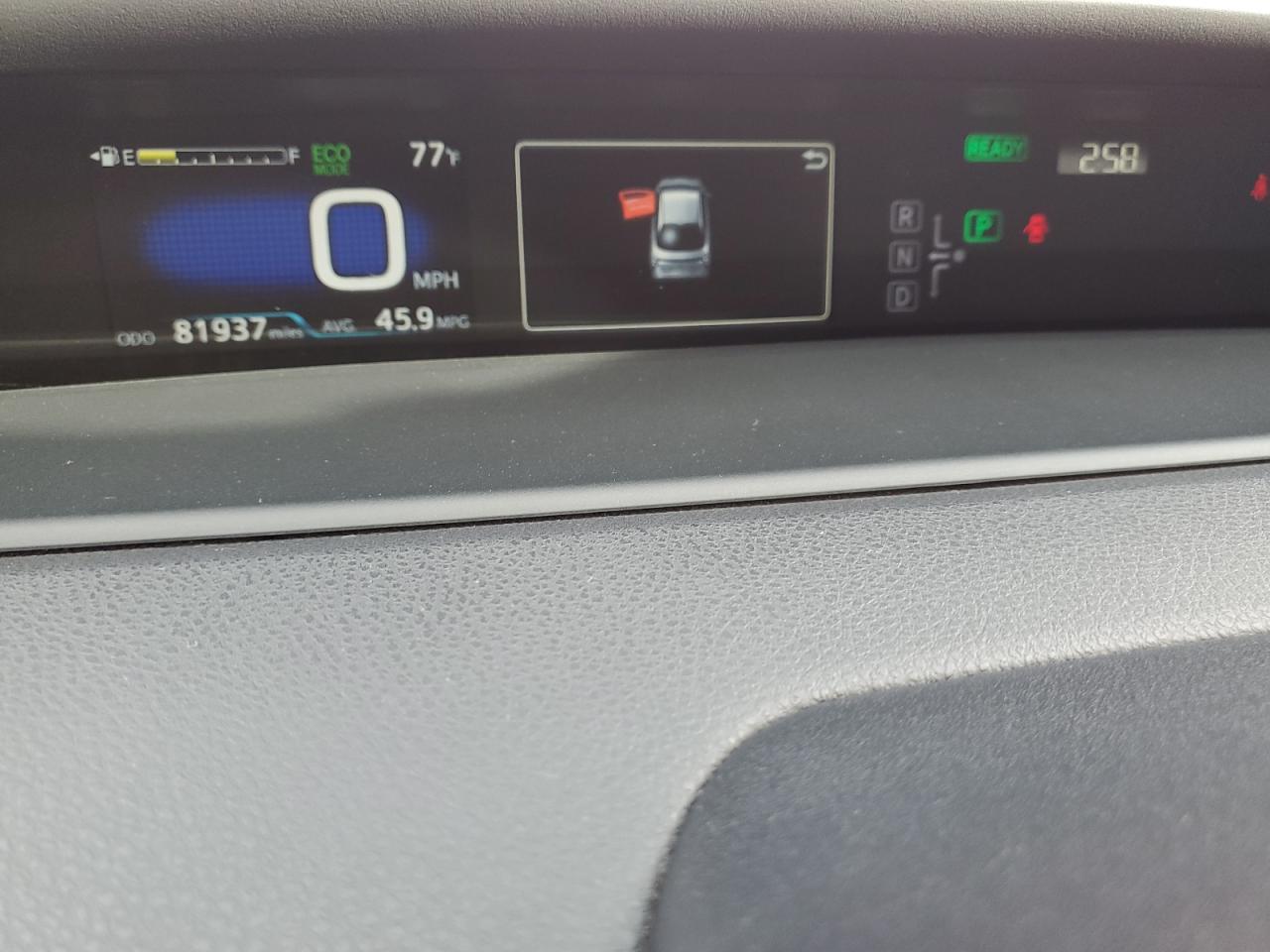 2016 TOYOTA PRIUS
