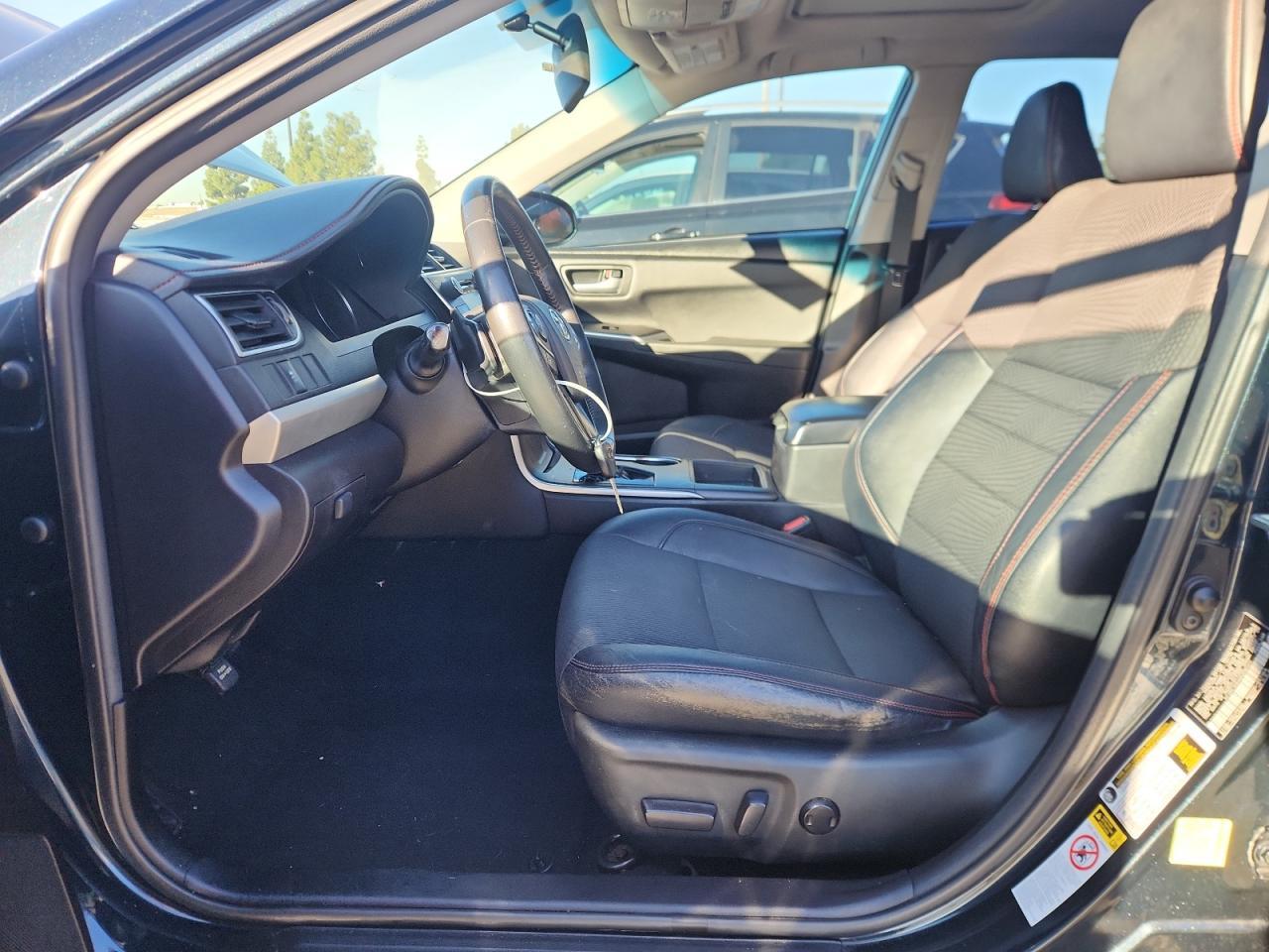 2017 TOYOTA CAMRY